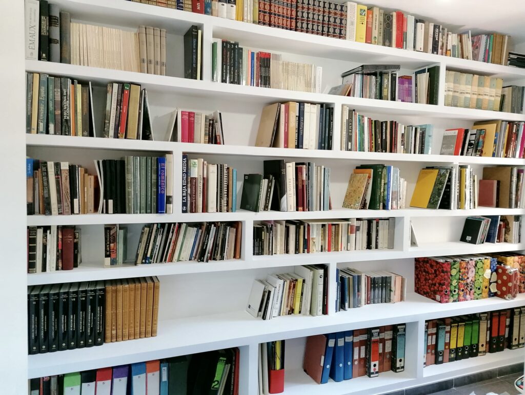 Muebles y Estanterias 2